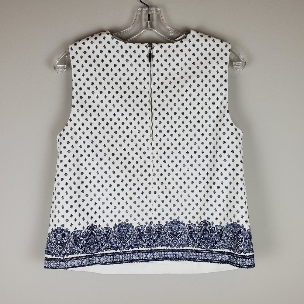 Dalia White w/Navy Pattern Crop Top - Picture 2 of 5